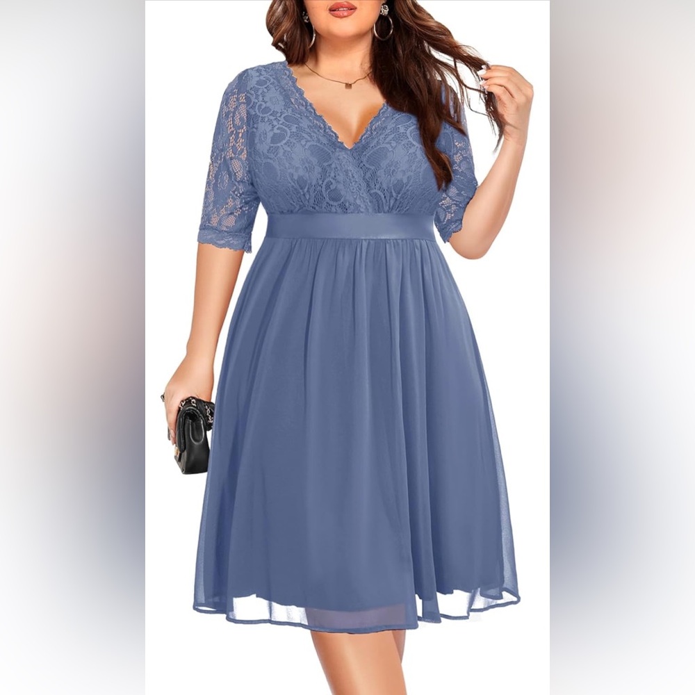Chic V-Neck Lace Midi Dress in Blue